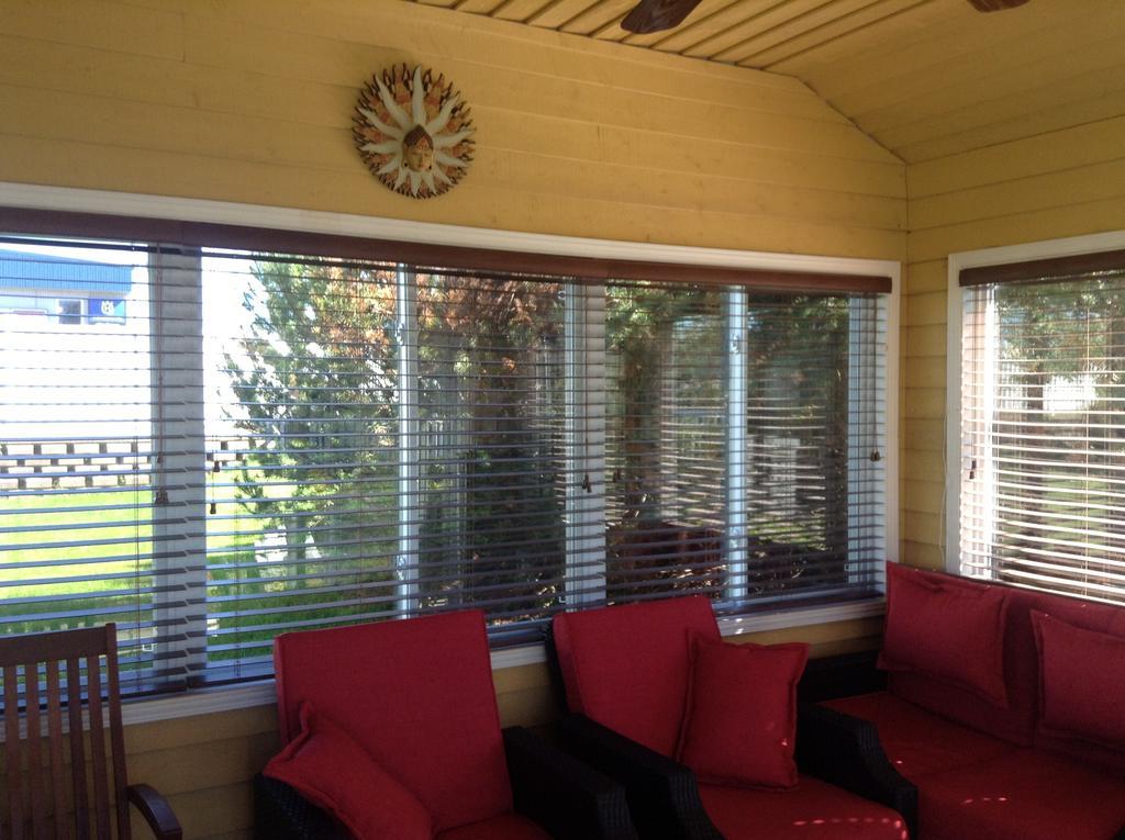 Bed and Breakfast Douces Evasions Saint-Anselme Exterior foto