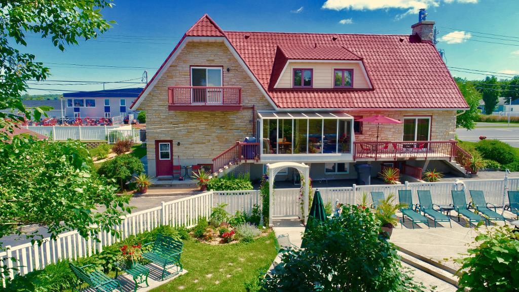 Bed and Breakfast Douces Evasions Saint-Anselme Exterior foto